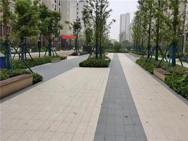 施工案例-仿石透水砖